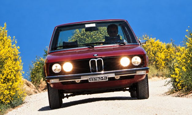 BMW E12: Ποια έκδοση της πρώτης 5άρας αξίζει να αγοράσεις;