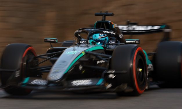 GP Αζερμπαϊτζάν: Russell κέρδισε μετά από μάχη με τον Verstappen