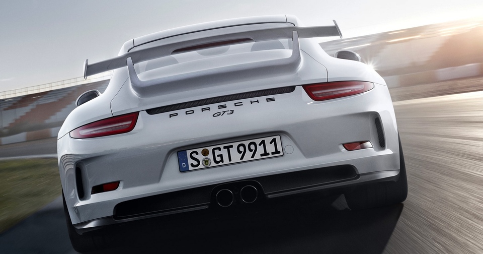 Porsche 911 GT3: 312 km/ώρα στην A40 — η μέτρηση που αμφισβητείται λόγω ομολογοποίησης ραντάρ